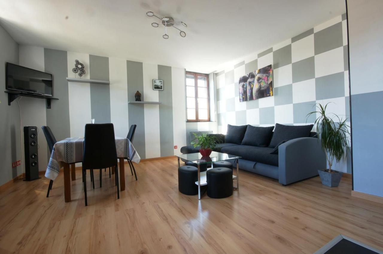 F2 Aux pieds des Thermes 3 étoiles Luxeuil-les-Bains Extérieur photo